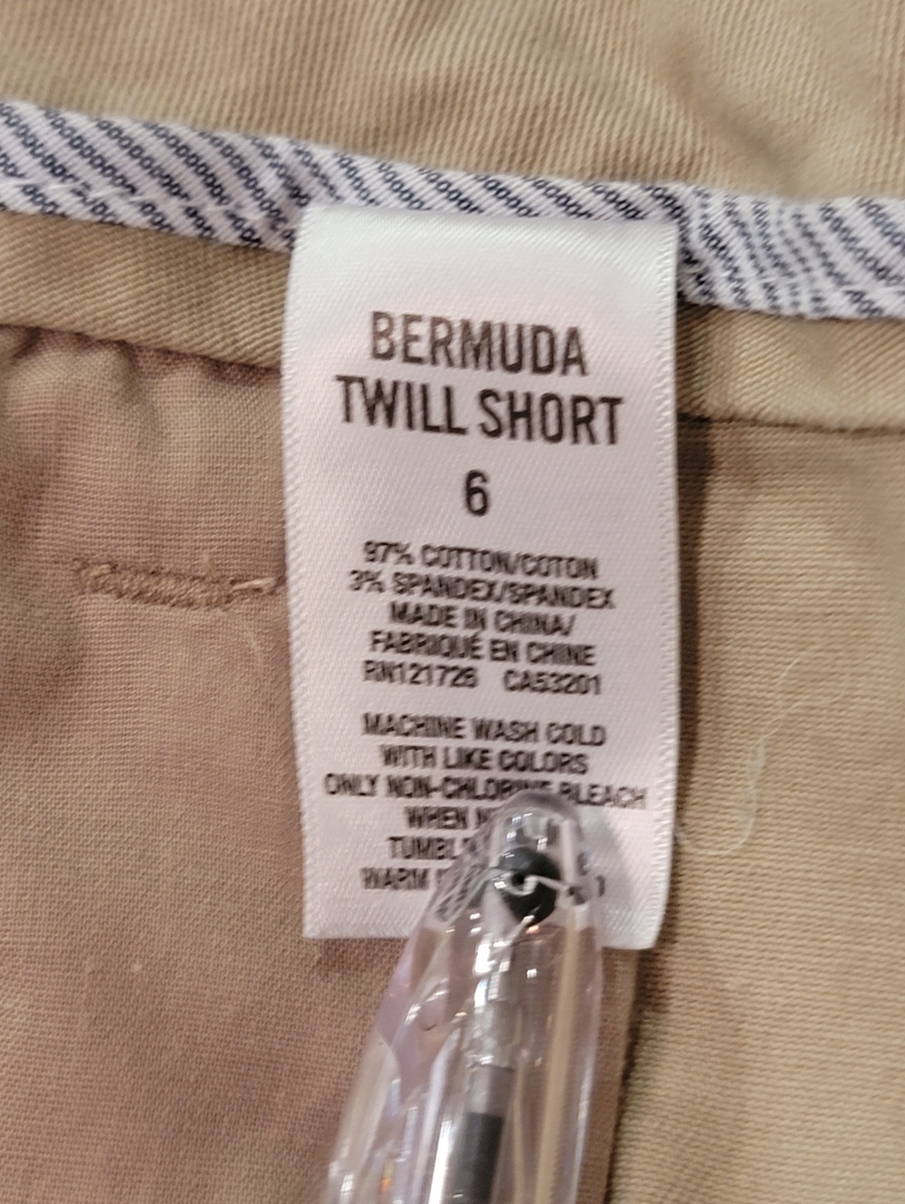 Aeropostale Classic Khaki Bermuda Shorts Size 6 - Picture 8 of 8